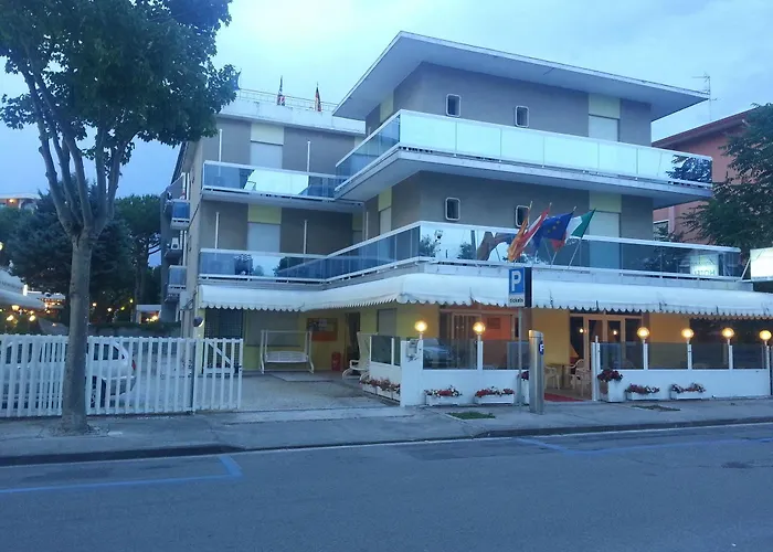 Hotel Laguna 2*