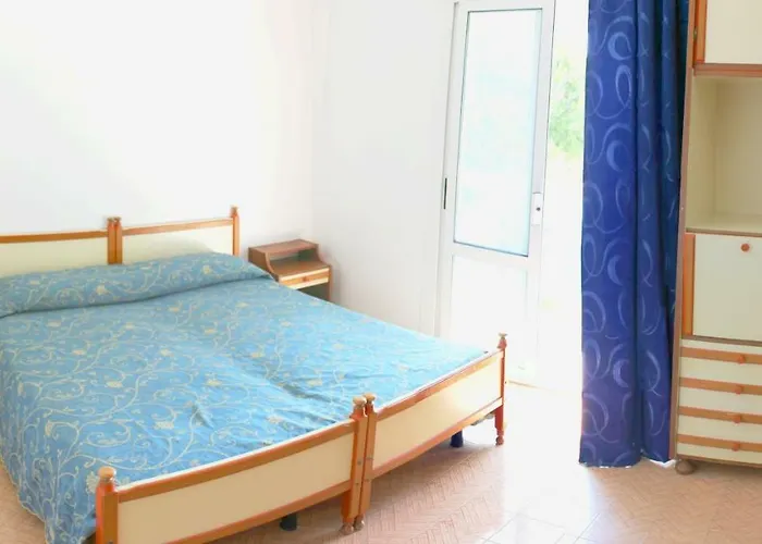 Hotel Laguna 2*