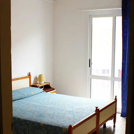 Laguna Hotel 2*